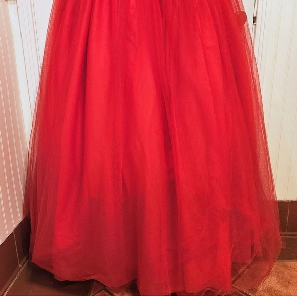 Layla K Quinceanera Ball Gown Dress Red Gold Beaded Size 6 - Picture 5 of 13